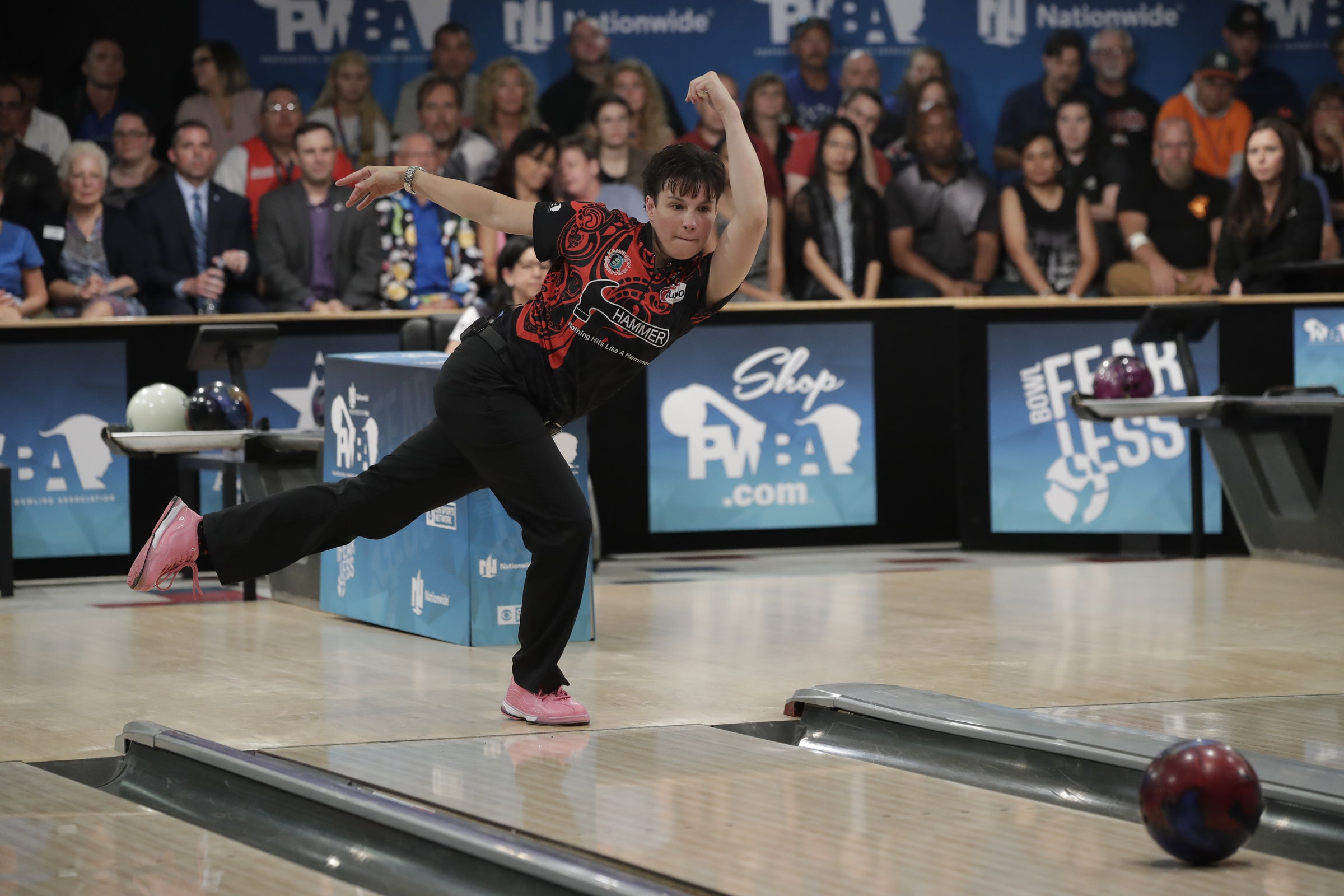 Shannon Pluhowsky bowling.
